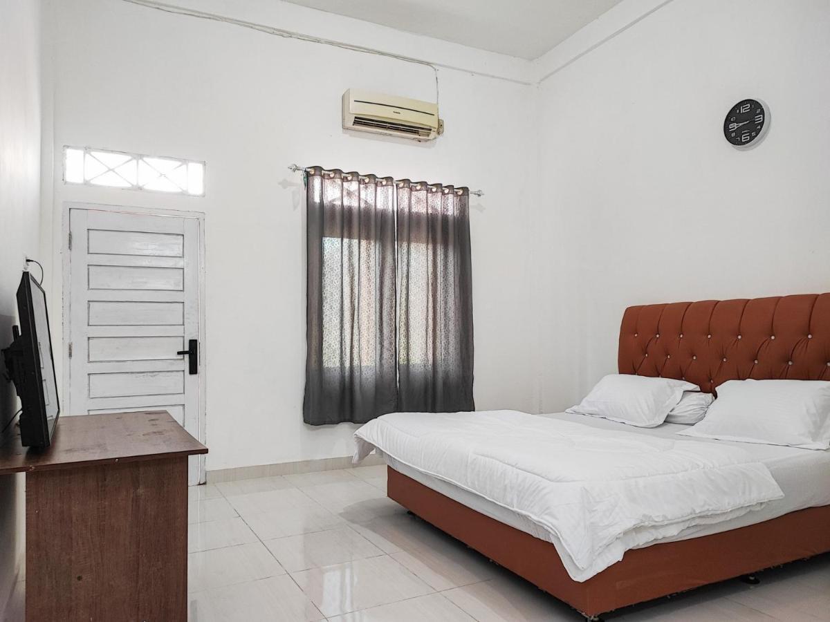 Adela Homestay Syariah Near Universitas Muhammadiyah Jambi Mitra Reddoorz Exterior foto